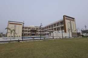 Nirvana Grand Hotel & Resort