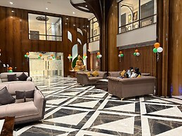 Nirvana Grand Hotel & Resort