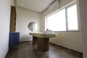 Nirvana Grand Hotel & Resort