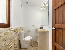 Magnificent Villa With sea Views