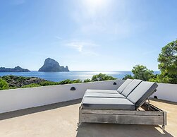 Lavish Villa Overlooking Es Vedra