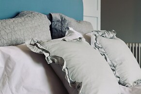 The London And Paris Hotel