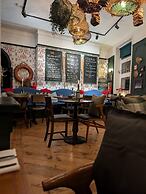 The London And Paris Hotel