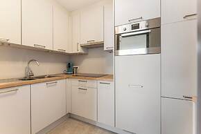 Apartment for 4 People With Terrace