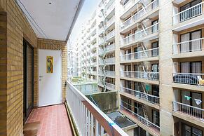 Apartment With 2 Rooms and Terrace