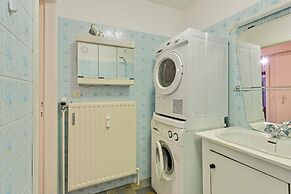 Apartment With 2 Rooms and Terrace