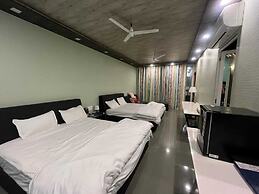 Natures Cove Resort