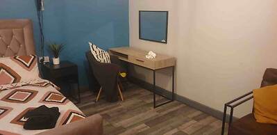 Pine Studio Apartment- Your Own Quiet Space!