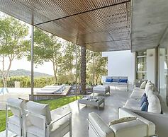 Luxury Villa With sea and Sunsets Views