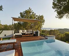 Luxury Villa With sea and Sunsets Views
