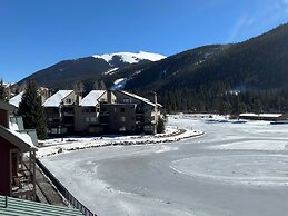 Beautiful Renovated 1br Lakeside Condo 1 Bedroom Condo