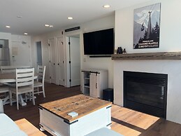 Beautiful Renovated 1br Lakeside Condo 1 Bedroom Condo