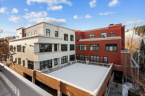 Howelsen Place A202 1 Bedroom Condo