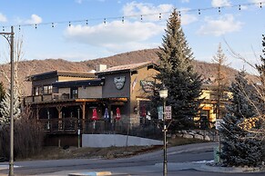 Howelsen Place A202 1 Bedroom Condo