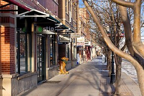 Howelsen Place A202 1 Bedroom Condo