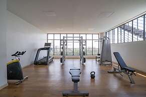 Lux Suites Laurel Hill Suites