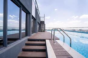 Lux Suites Laurel Hill Suites