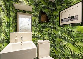 Sea-view Villa Near Port