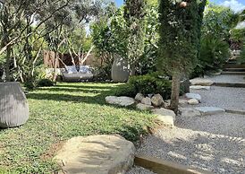 Sea-view Villa Near Port