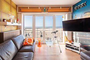 Vintage Apartment With sea View in Ostend