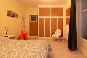 Vintage Apartment With sea View in Ostend