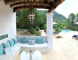 Villa With Private Pool