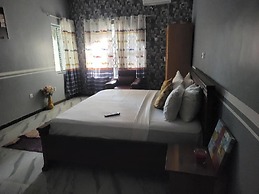 Hide View Hotel
