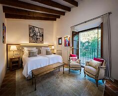 Traditional Villa With Private Pool