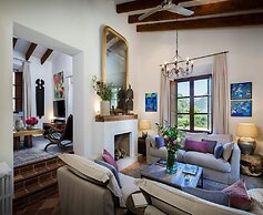 Traditional Villa With Private Pool