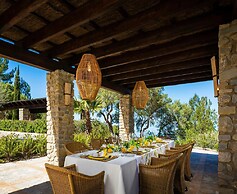 Traditional Villa With Private Pool