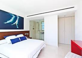 Appealing Villa With Private Terrace