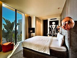 Exclusive Villa on White Isle