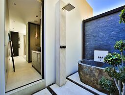 Exclusive Villa on White Isle