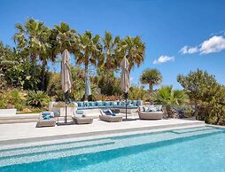 Exclusive Villa on White Isle