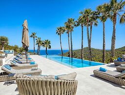 Exclusive Villa on White Isle