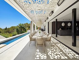 Exclusive Villa on White Isle