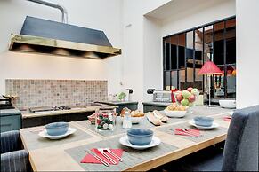 Paris Green House Residence