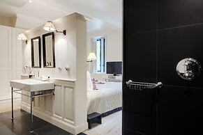 Paris Green House Residence