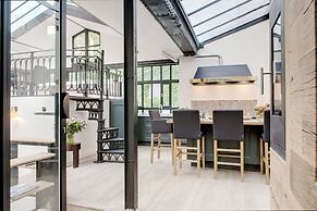 Paris Green House Residence