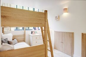 Paris Green House Residence