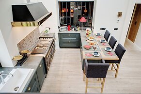 Paris Green House Residence