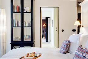 Paris Green House Residence