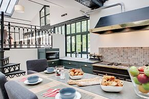 Paris Green House Residence