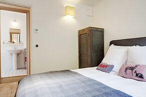 Paris Green House Residence