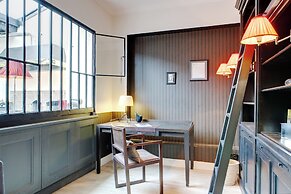 Paris Green House Residence