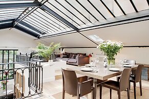 Paris Green House Residence