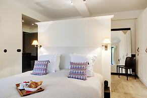 Paris Green House Residence