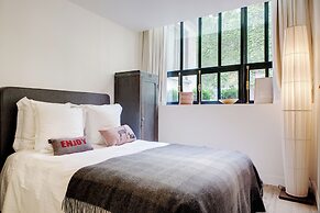 Paris Green House Residence