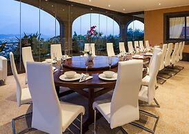 Villa With Direct sea Access