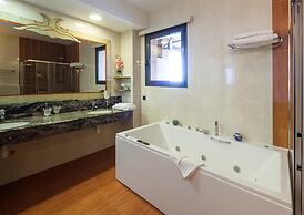 Villa With Direct sea Access